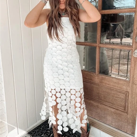 NWT Mainstrip Halter Circle Fringe Crochet White Midi Dress. Size Large - Picture 5 of 12
